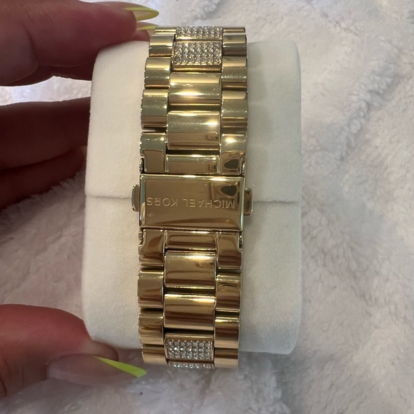 Michael Kors watch - Picture 3 of 3